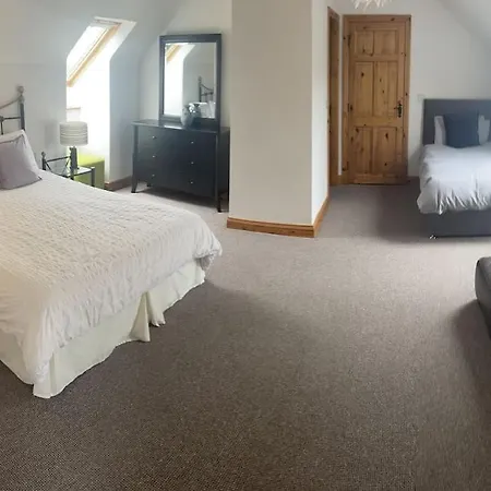 Mountain View House *